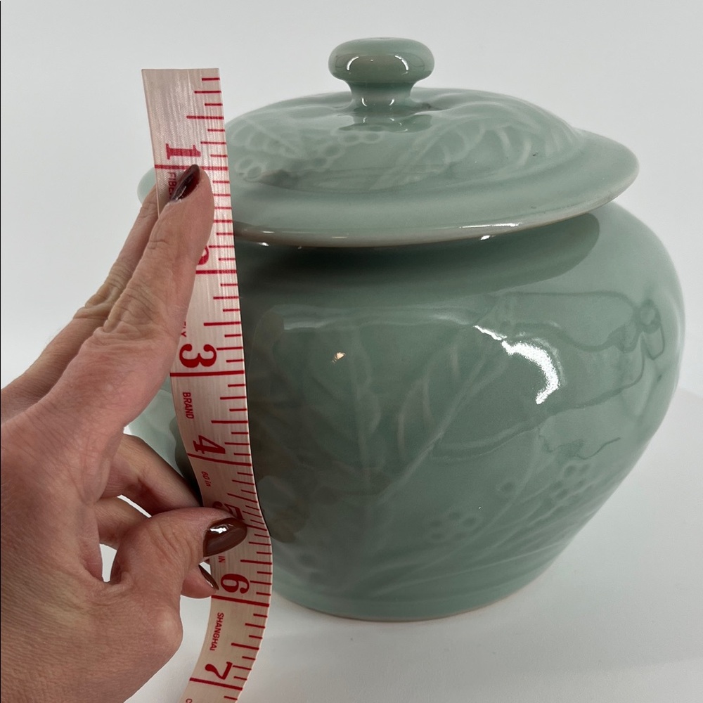 Rare Vintage Chinese Porcelain Celadon Green Ginger Vase in Mint‎ Condition - Picture 9 of 11